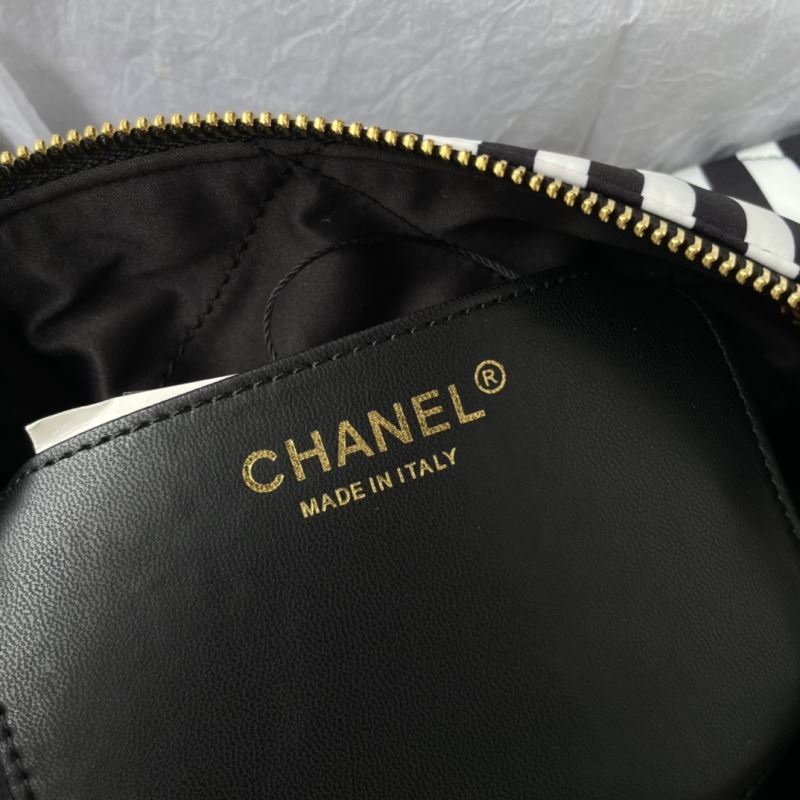 Ch**el round bags